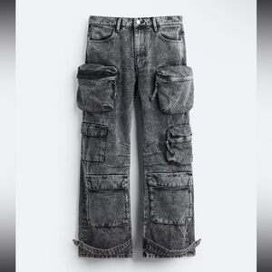 Zara Men's Gray Cargo Jeans